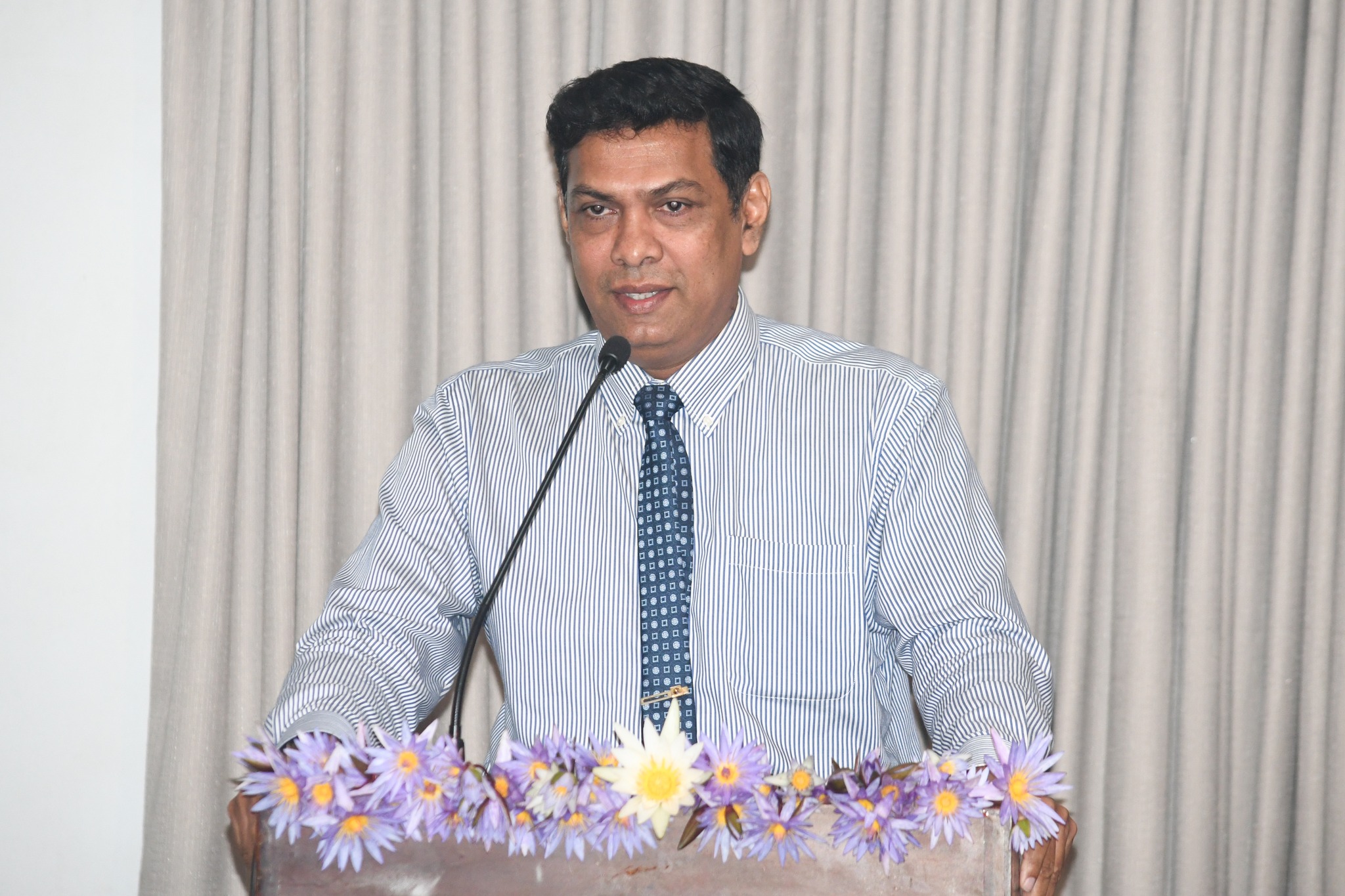  "පාරිසරික ගොවිතැන - ක්‍රියාවලි සහ භාවිතාවන්" ග්‍රන්ථය 